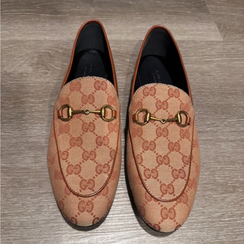 Authentic Gucci Women's Beige/Tan GG Canvas Horsebit Loafers Sz 40 NEW